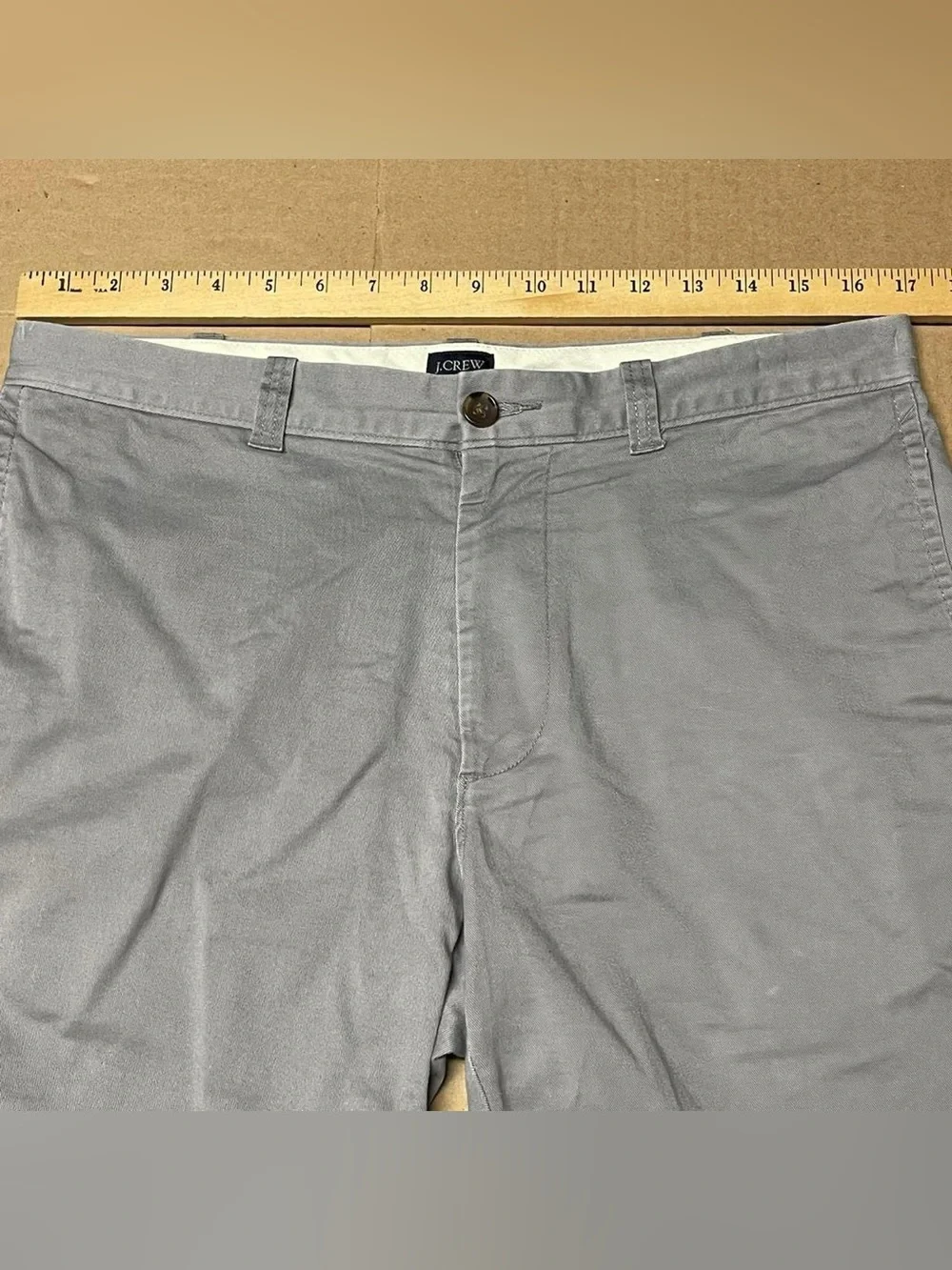 J.Crew Mens 11 Inch Inseam Chino Shorts Size 32 Light Gray Cotton Casual Summer